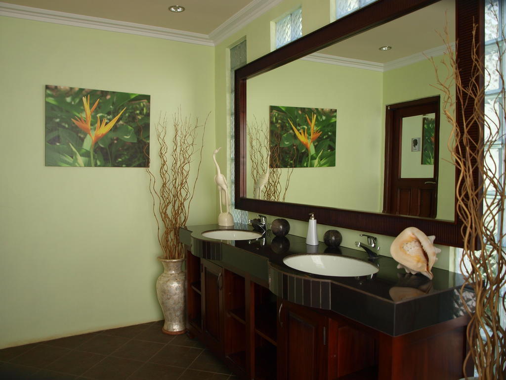 The Gecho Inn Town Jepara Zewnętrze zdjęcie